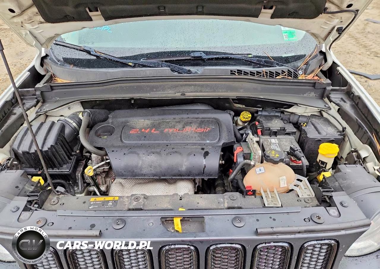 2017 Jeep Renegade Latitude VIN:ZACCJBBB4HPF68438 - 12