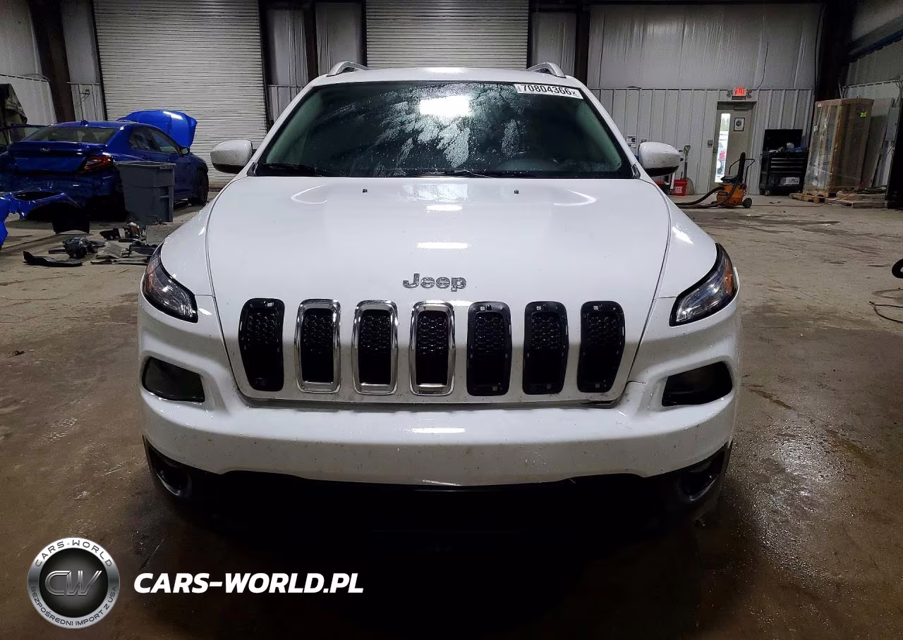 2015 Jeep Cherokee Latitude VIN:1C4PJMCS4FW725722 - 5