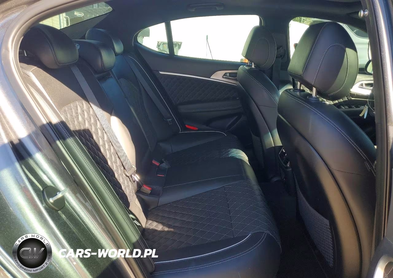 2020 Genesis G70 2.0T VIN:KMTG44LA5LU045867 - 10