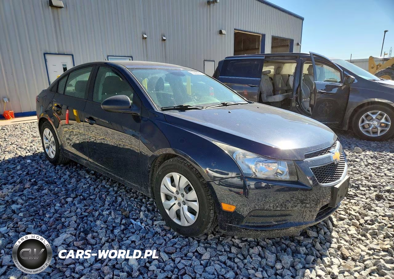 2014 Chevrolet Cruze Ls VIN:1G1PA5SH2E7109997 - 4