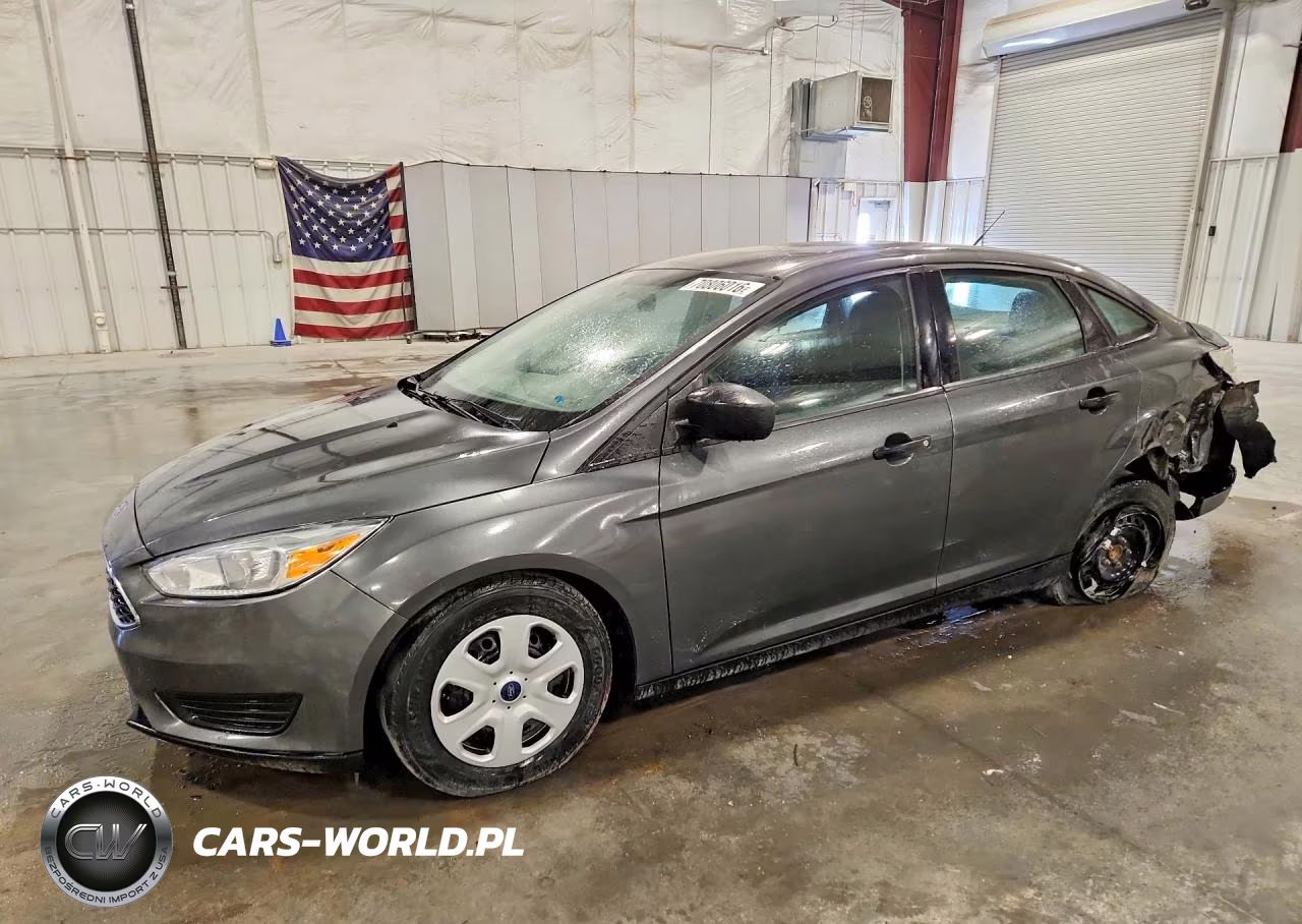 2017 Ford Focus S VIN:1FADP3E2XHL271009 - 1