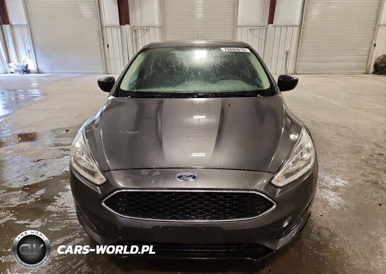 2017 Ford Focus S VIN:1FADP3E2XHL271009 - 5