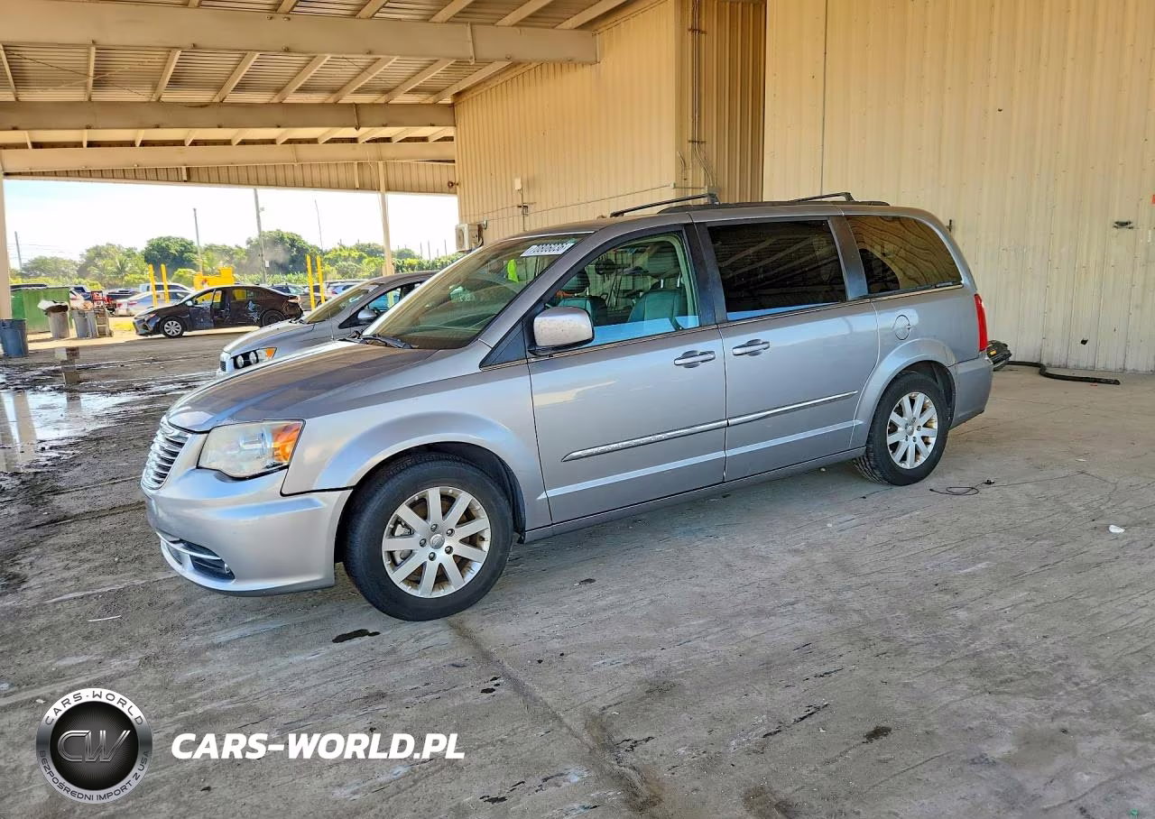 2016 Chrysler Town & Country Touring VIN:2C4RC1BGXGR231485 - 1
