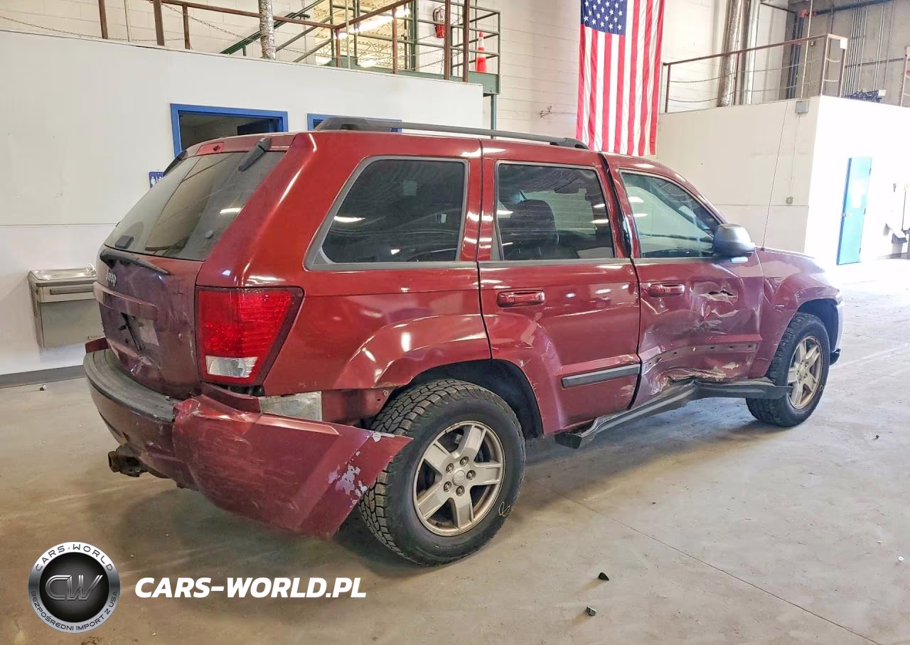 2007 Jeep Grand Cherokee Laredo VIN:1J8GR48K67C513997 - 3
