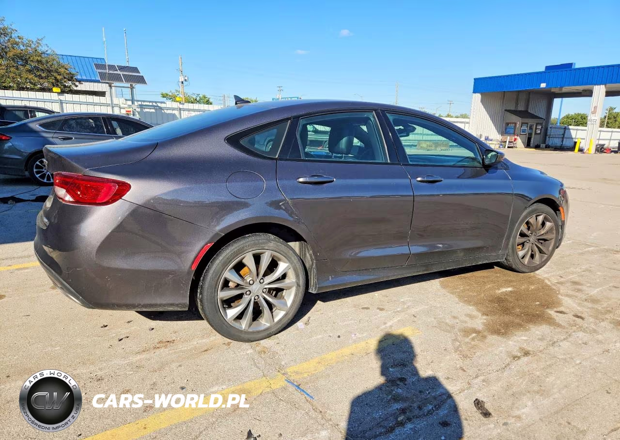 2015 Chrysler 200 S VIN:1C3CCCBG1FN731407 - 3