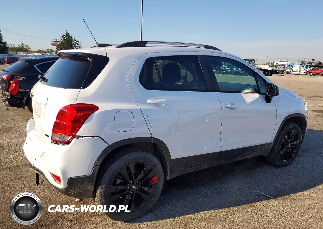 2020 Chevrolet Trax 1Lt VIN:3GNCJPSB2LL236214 - 3