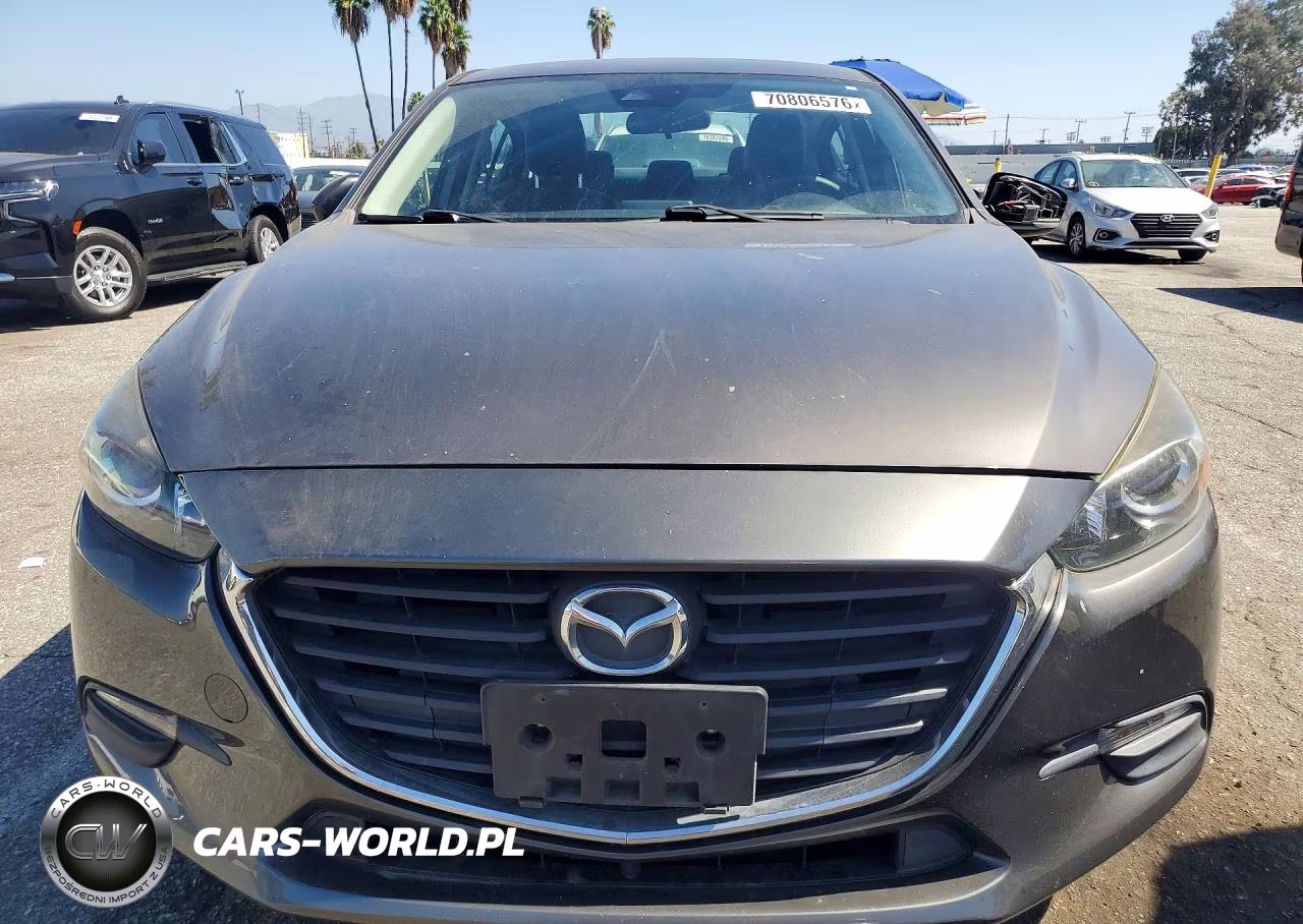 2018 Mazda 3 Touring VIN:3MZBN1V31JM204899 - 5