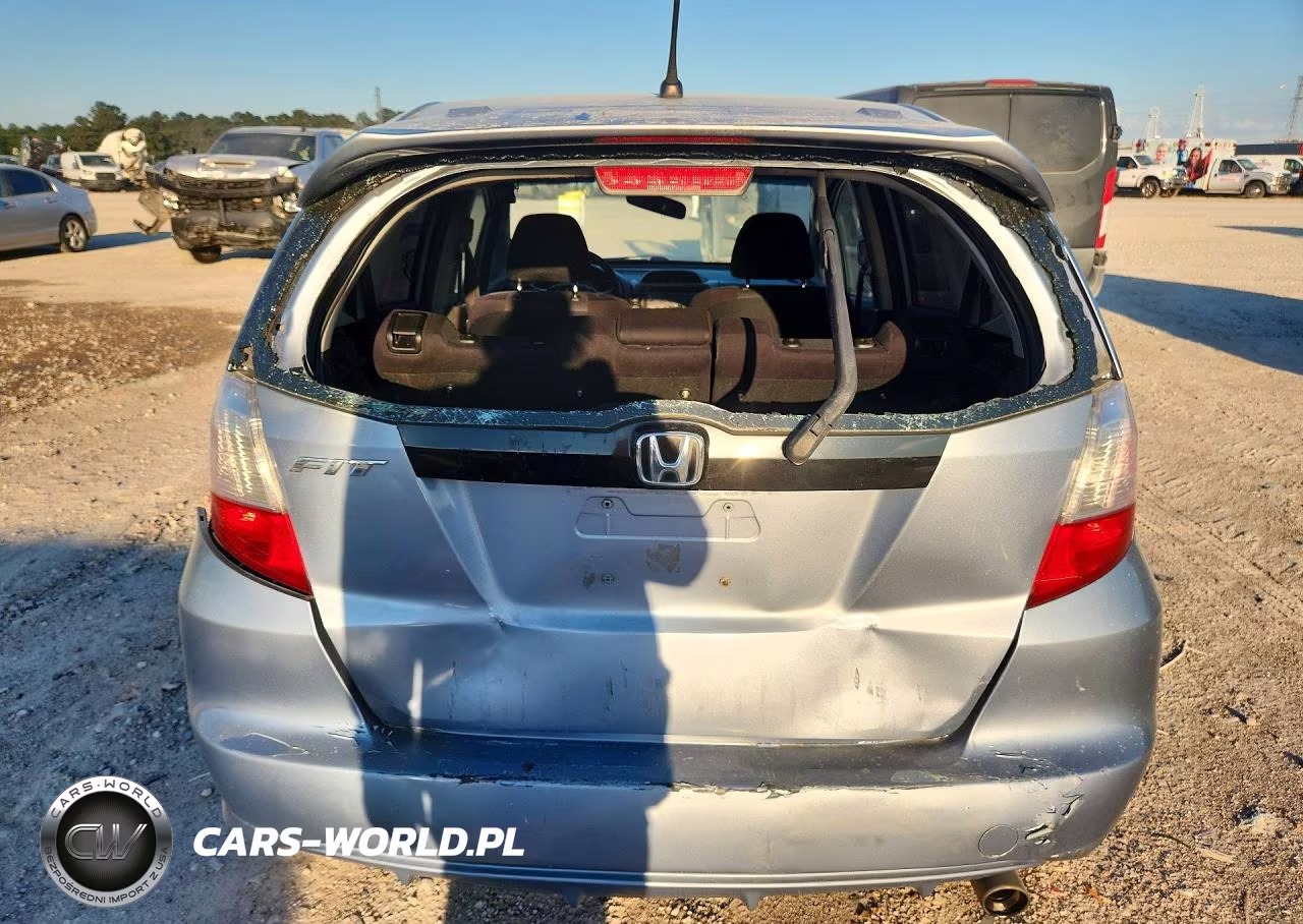 2011 Honda Fit Sport VIN:JHMGE8H55BC024499 - 6
