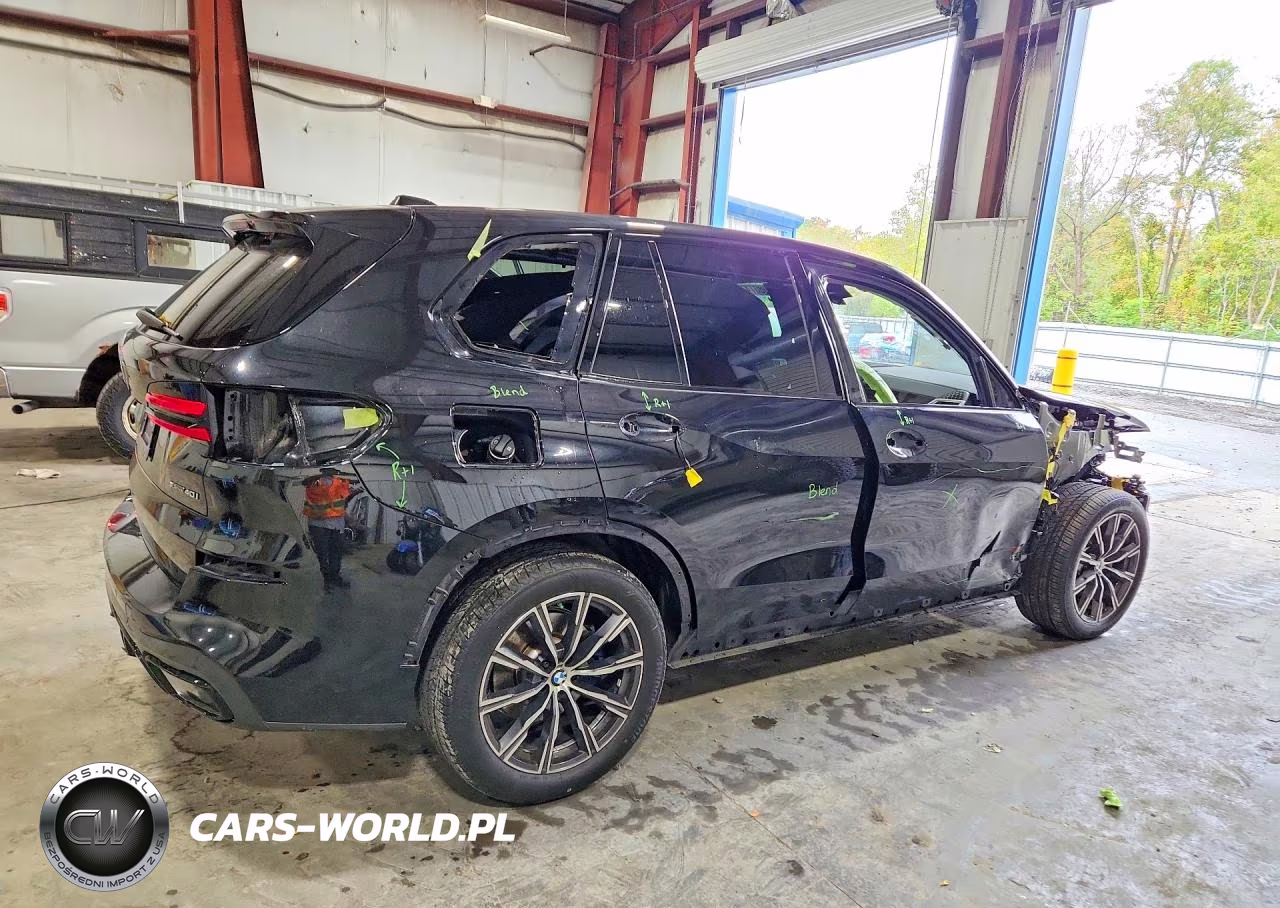 2024 BMW X5 xDrive40I VIN:5UX23EU01R9T27232 - 3