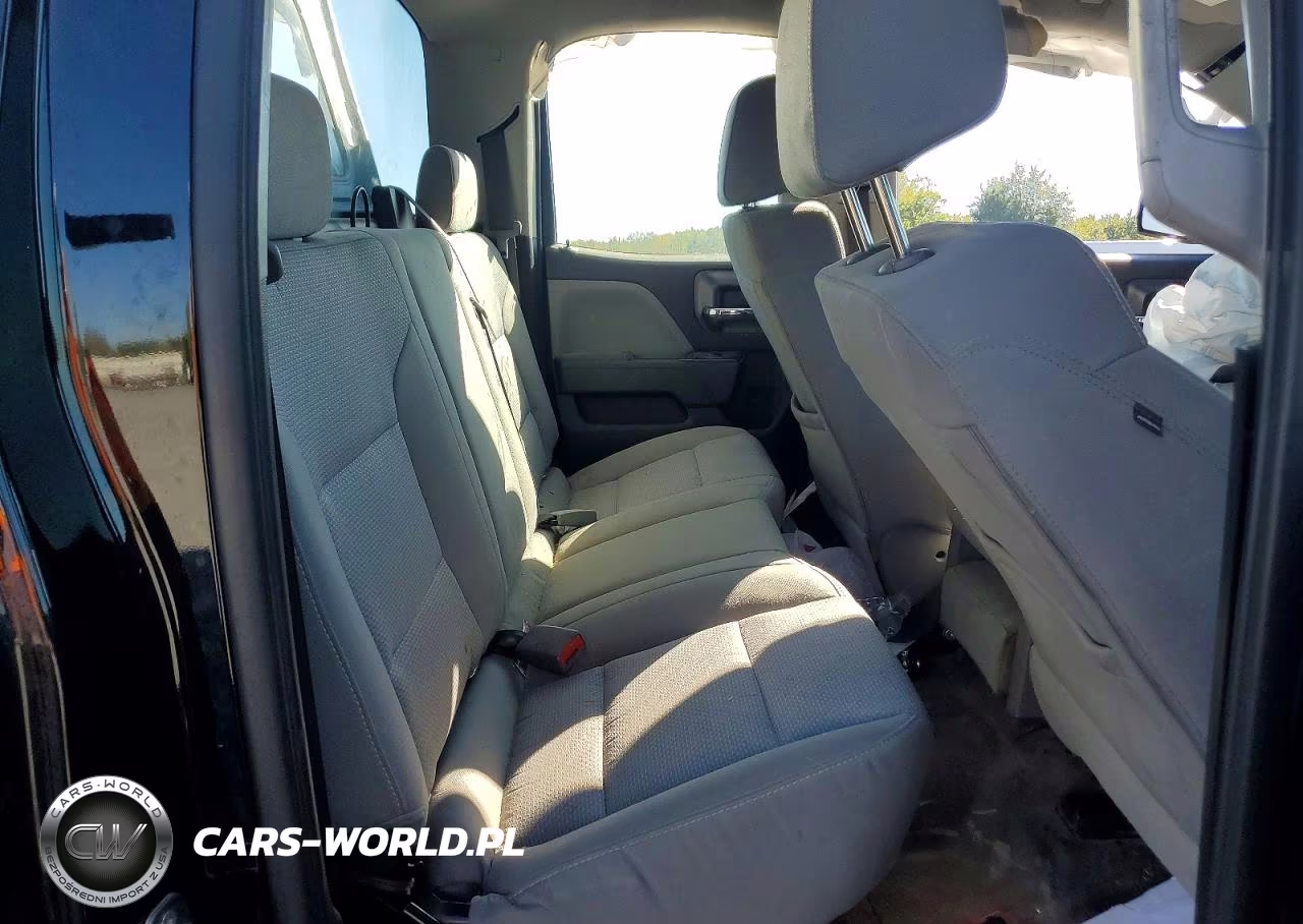 2018 Chevrolet Silverado K1500 VIN:1GCVKNEH4JZ331687 - 10