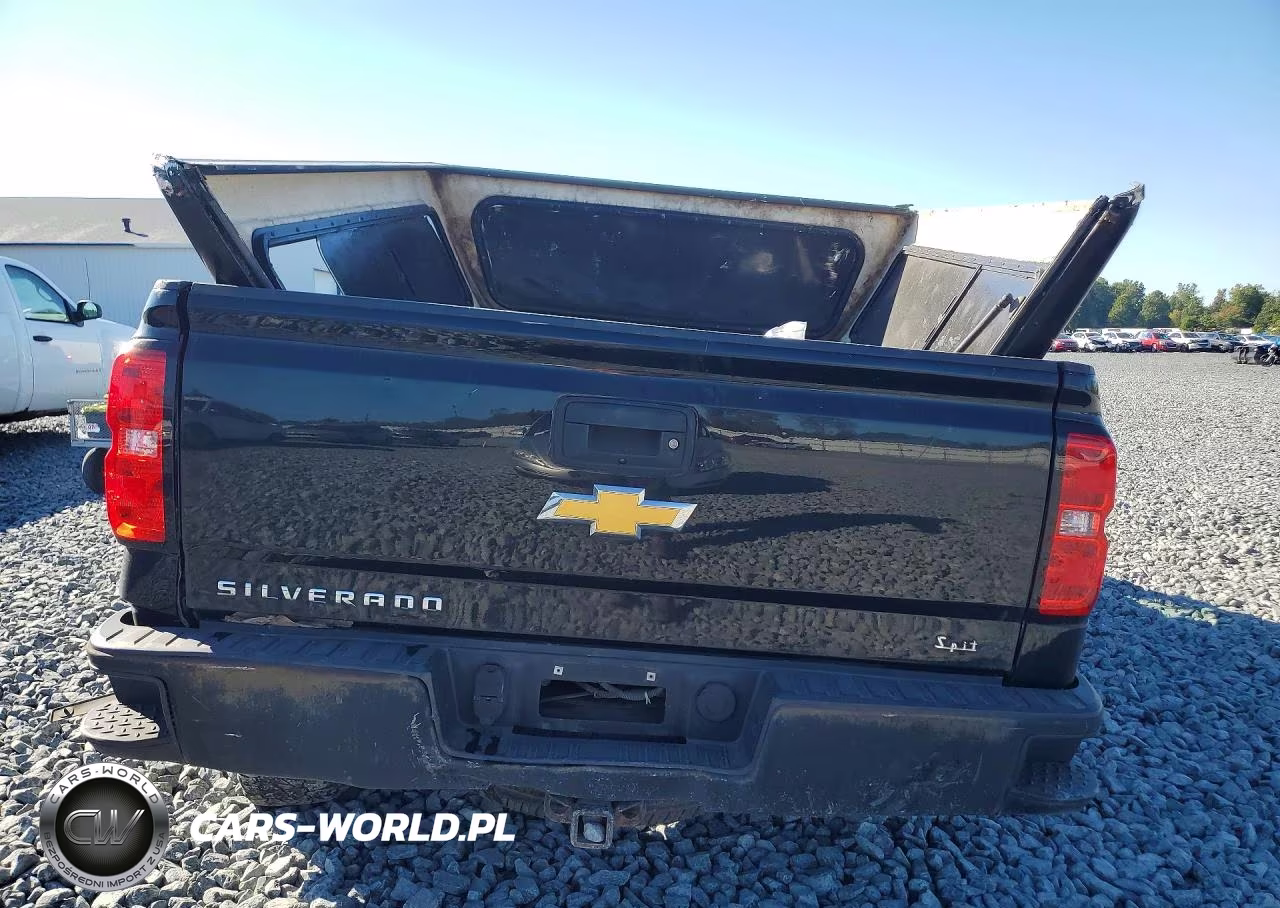2018 Chevrolet Silverado K1500 VIN:1GCVKNEH4JZ331687 - 6