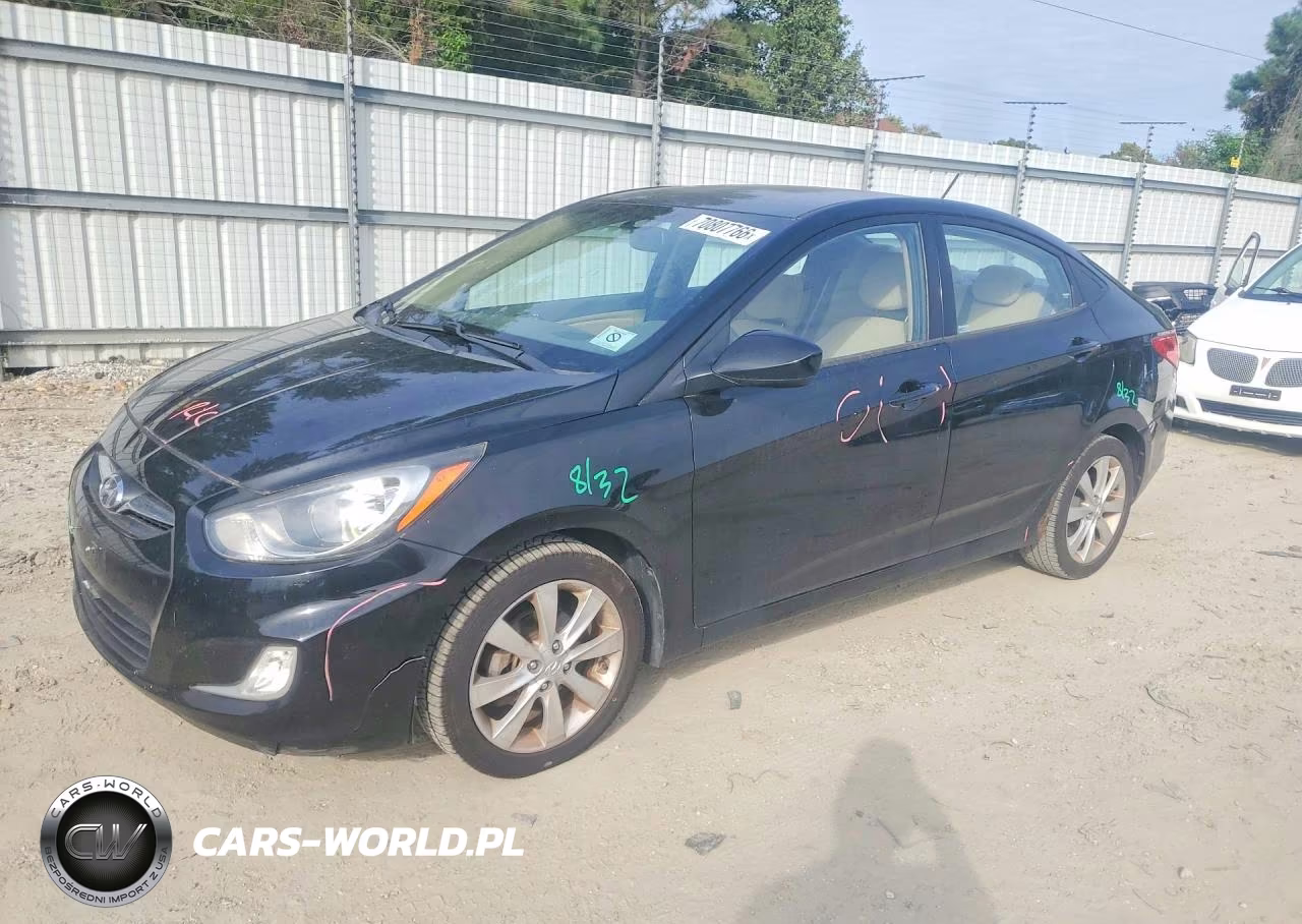2013 Hyundai Accent Gls VIN:KMHCU4AE1DU382326 - 1