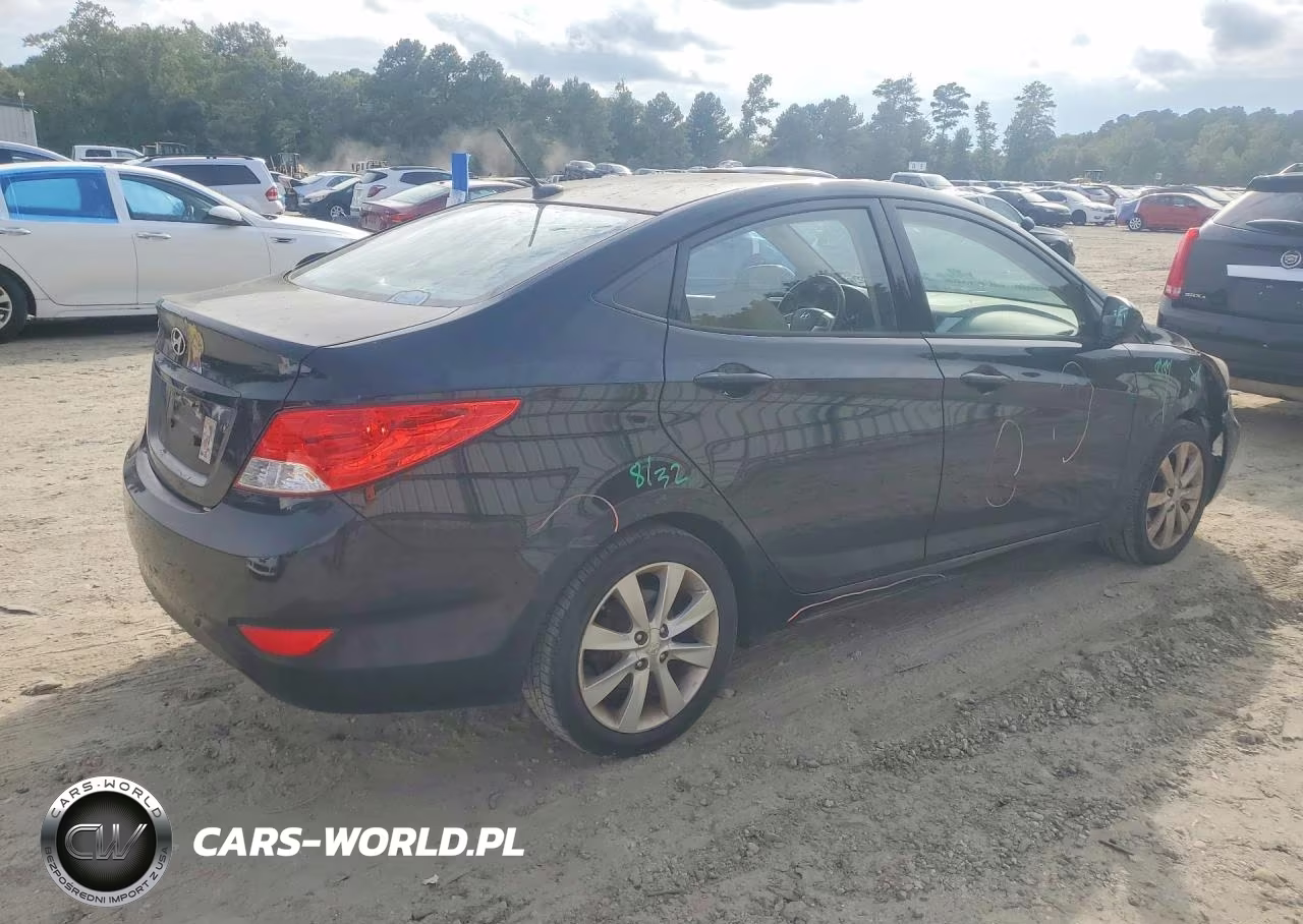 2013 Hyundai Accent Gls VIN:KMHCU4AE1DU382326 - 3
