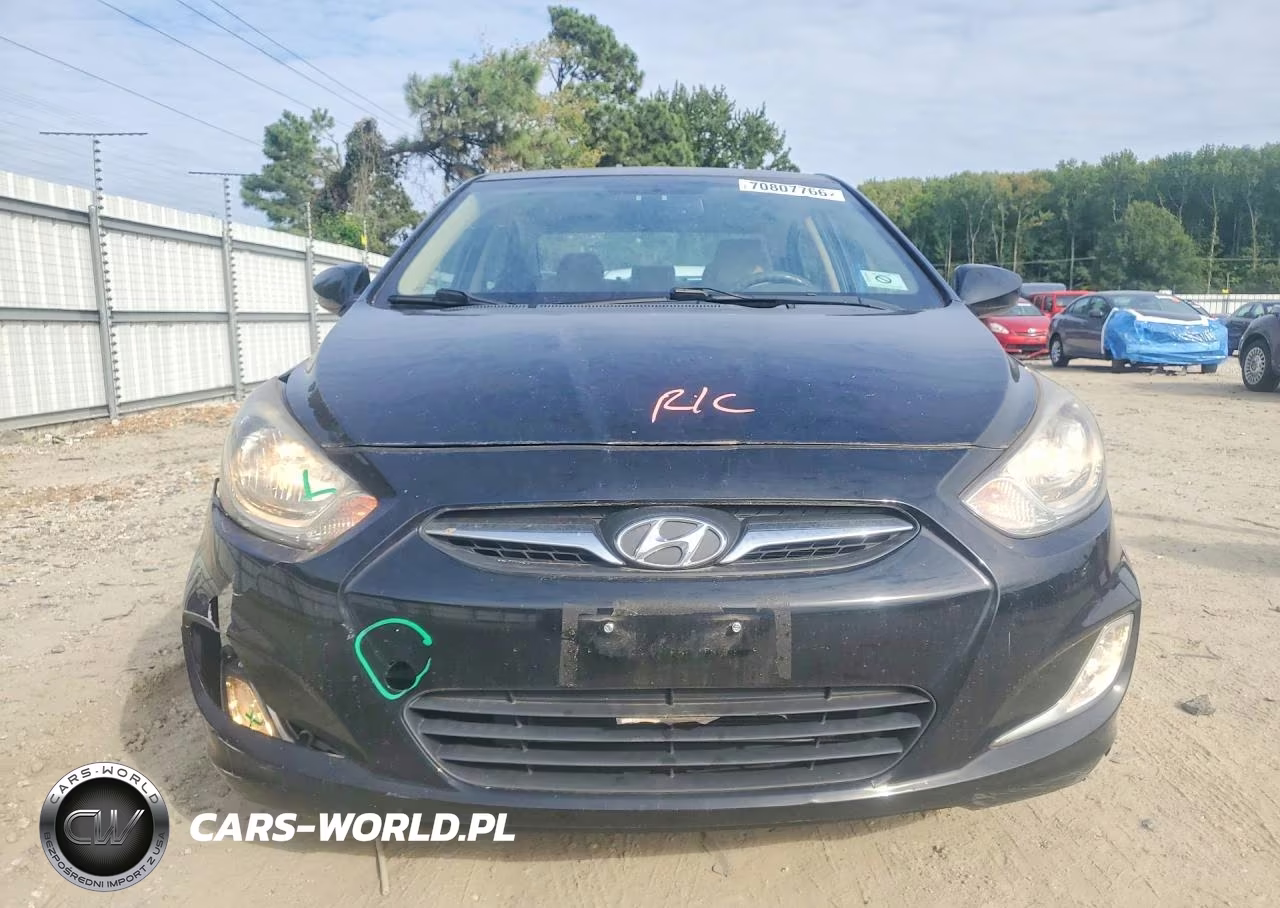 2013 Hyundai Accent Gls VIN:KMHCU4AE1DU382326 - 5