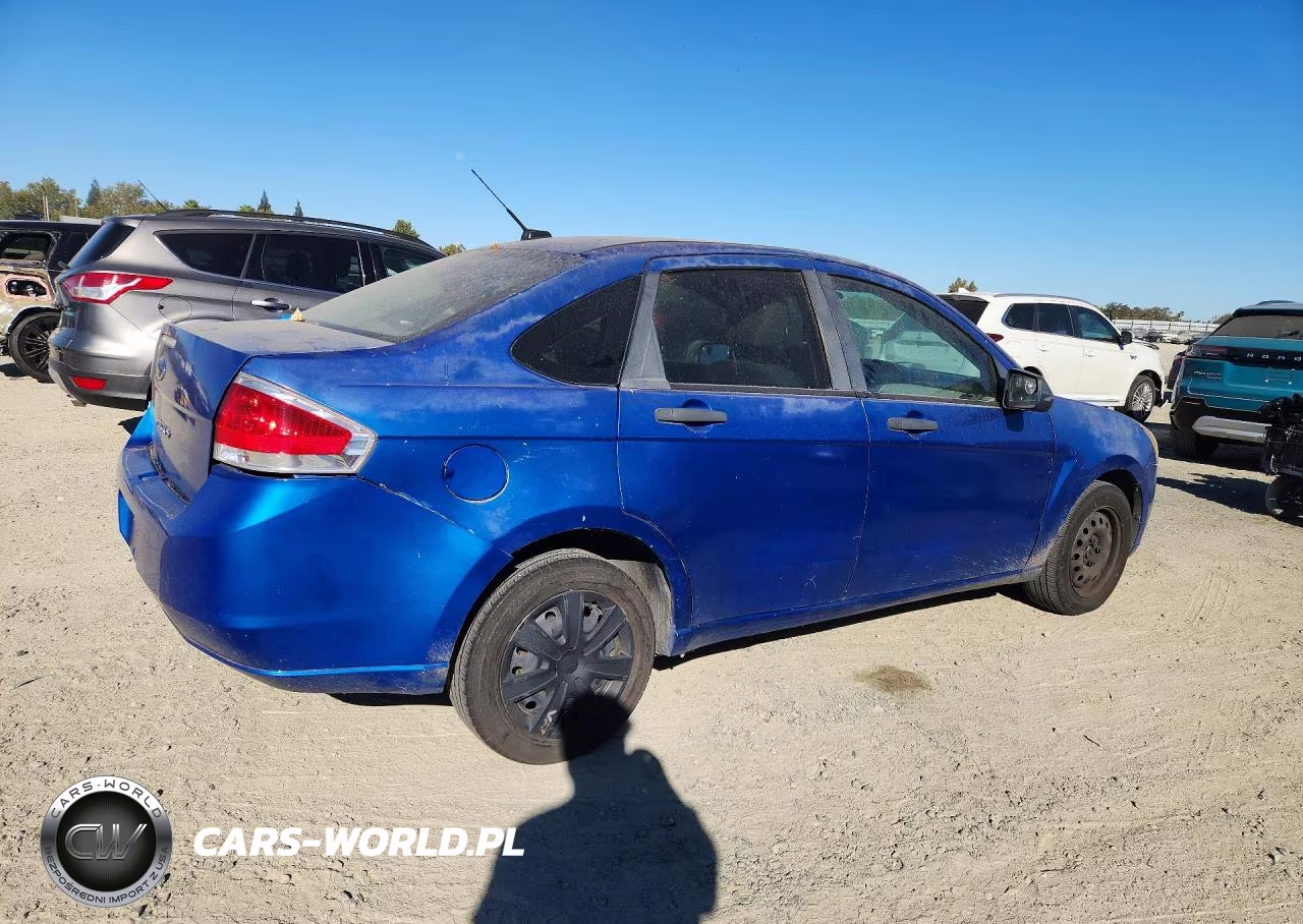 2011 Ford Focus S VIN:1FAHP3EN0BW159949 - 3