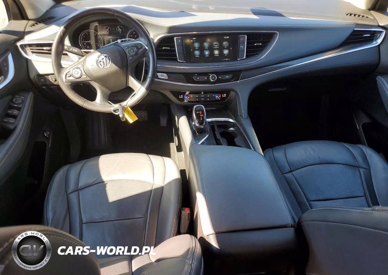 2018 Buick Enclave Essence VIN:5GAERBKW6JJ250395 - 8