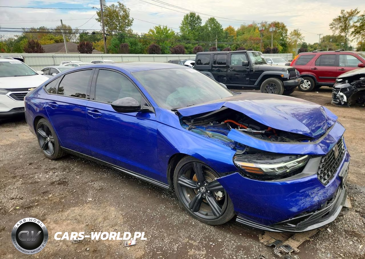 2025 Honda Accord Hybrid Sport-L VIN:1HGCY2F77SA005586 - 4