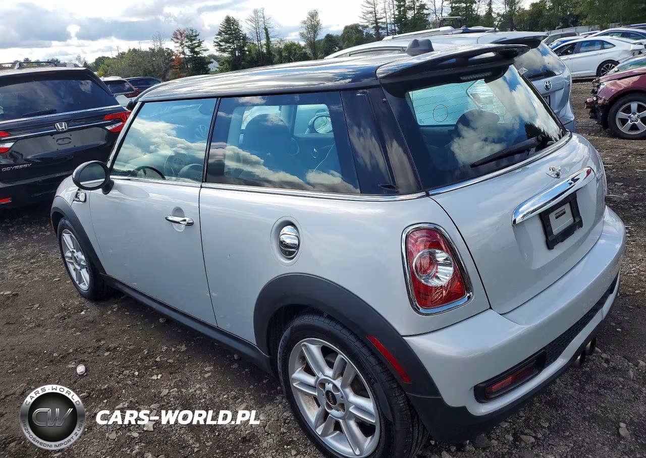 2011 Mini Cooper S VIN:WMWSV3C56BTY10251 - 2