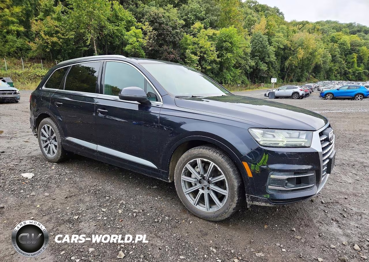 2018 Audi Q7 Prestige VIN:WA1VAAF74JD010290 - 4
