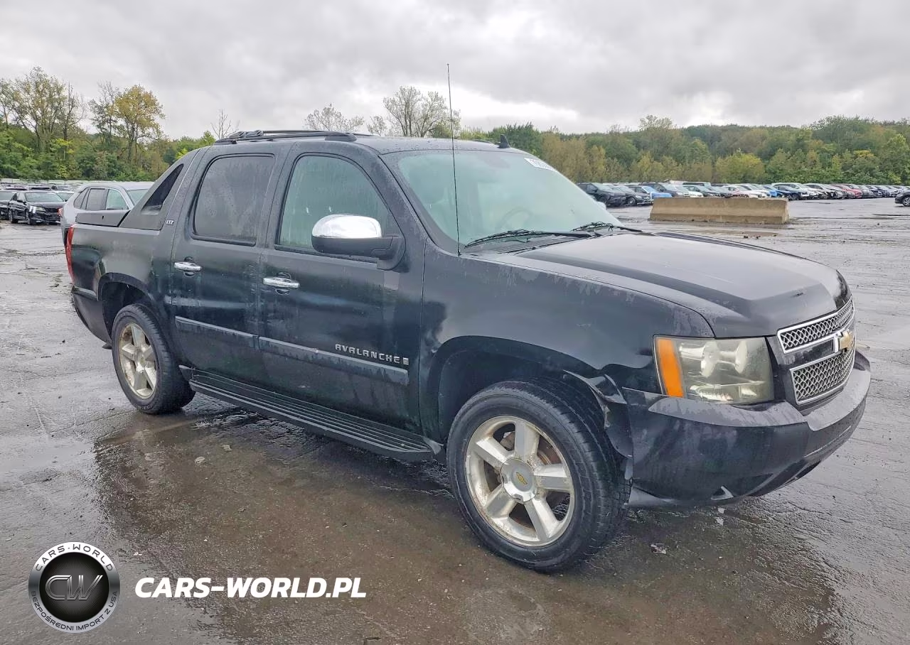 2008 Chevrolet Avalanche K1500 VIN:3GNFK123X8G309586 - 4