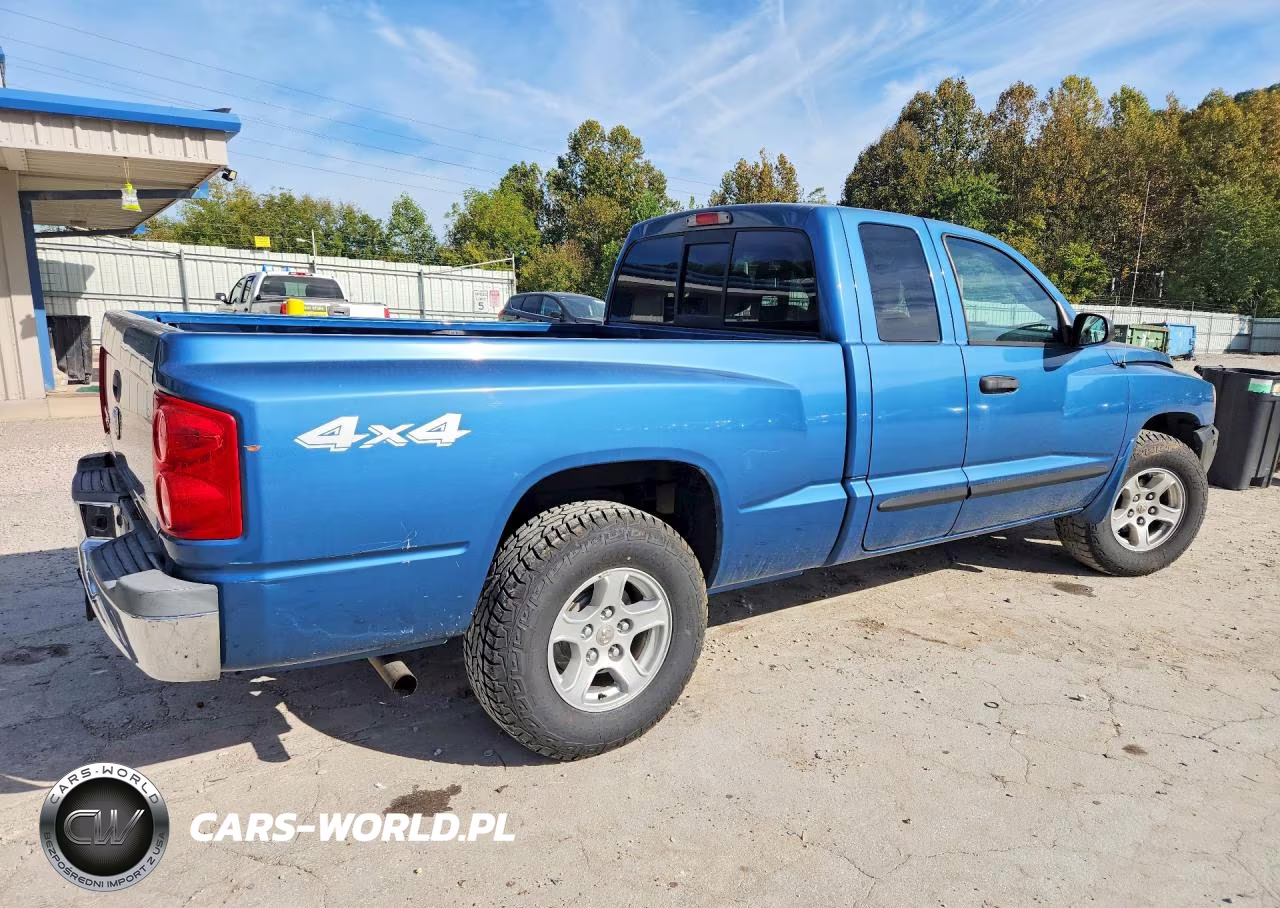 2005 Dodge Dakota Slt VIN:1D7HW42K85S167652 - 3