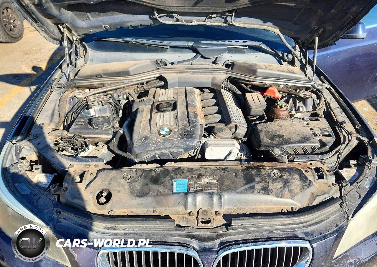 2010 BMW 528 Xi VIN:WBANV1C50AC159621 - 11