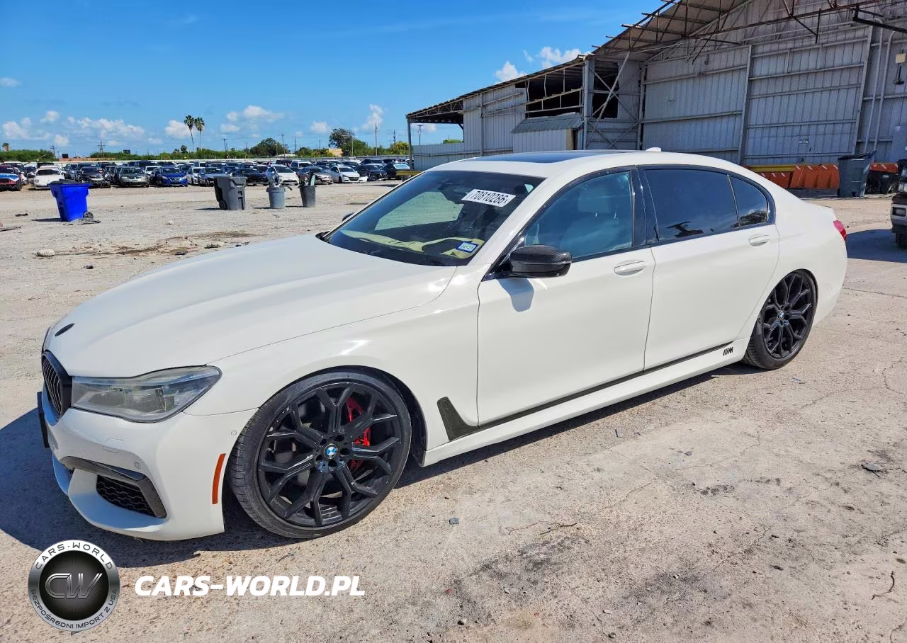 2016 BMW 750 Xi