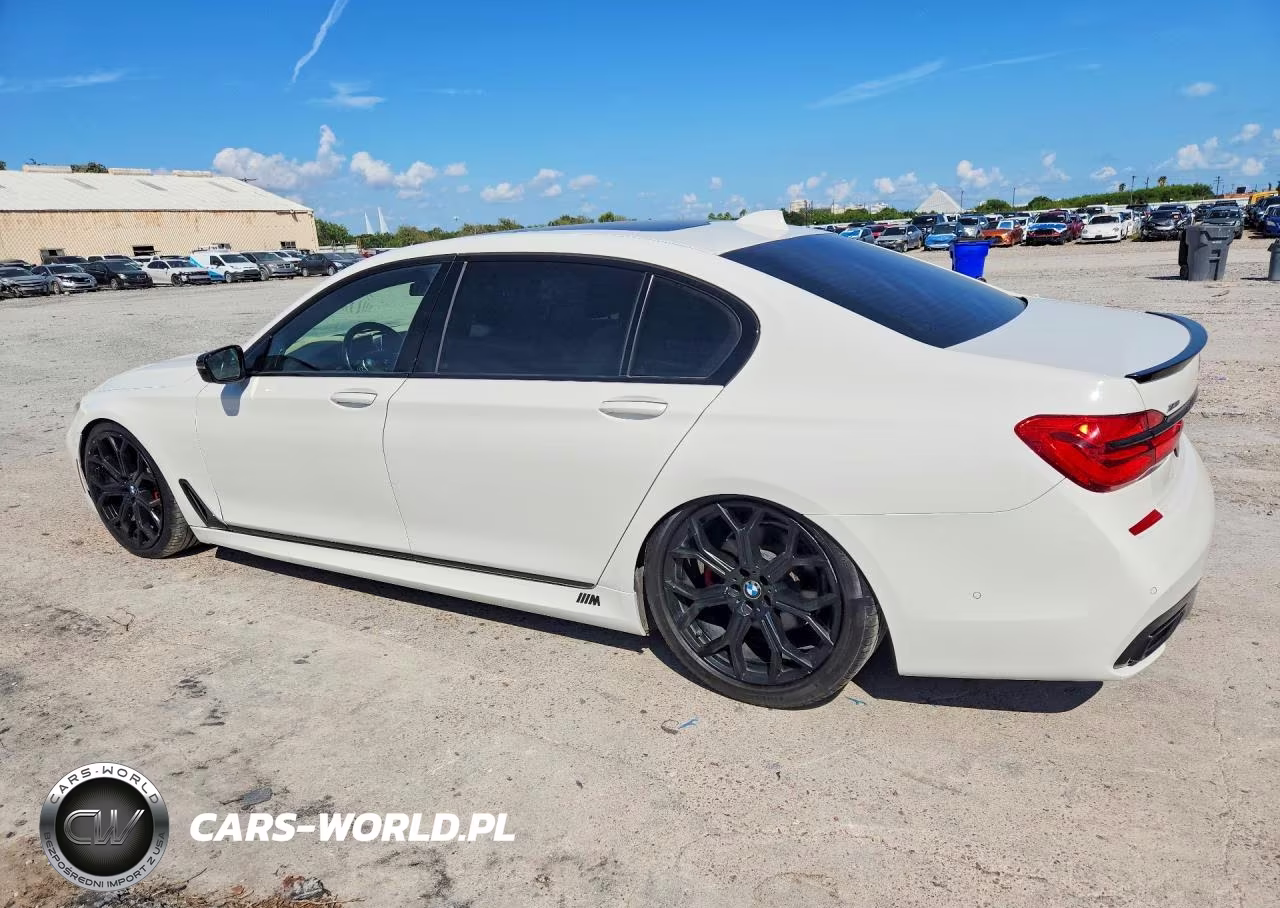 2016 BMW 750 Xi VIN:WBA7F2C56GG418982 - 2