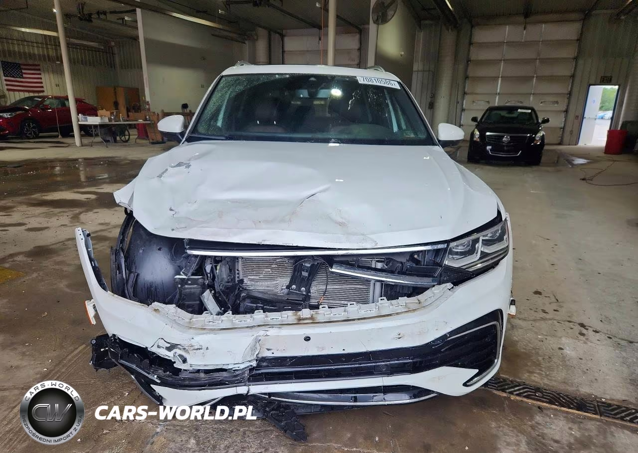 2024 Volkswagen Tiguan Sel R-Line Black VIN:3VV4B7AX3RM078607 - 5