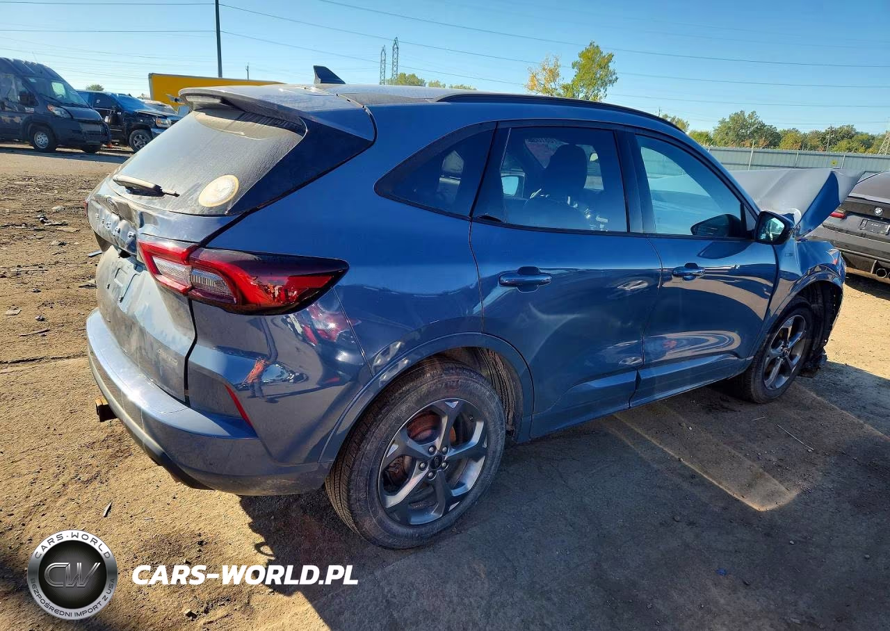 2023 Ford Escape St-Line Select VIN:1FMCU9NZ9PUA46454 - 3