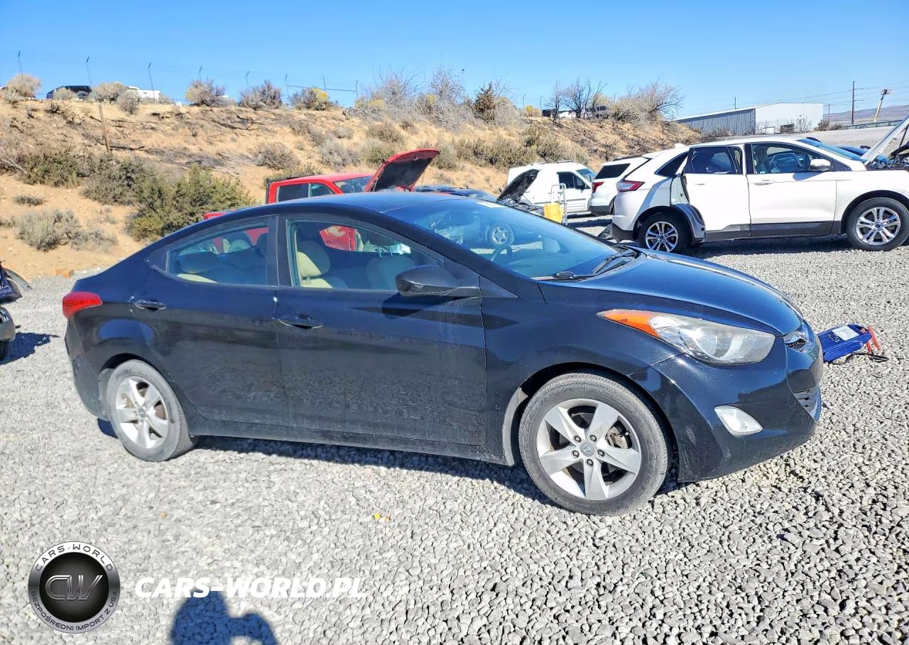 2013 Hyundai Elantra Gls VIN:KMHDH4AE5DU595045 - 4