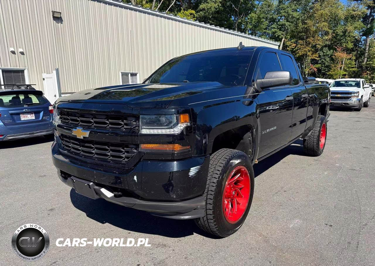 2016 Chevrolet Silverado K1500 Custom