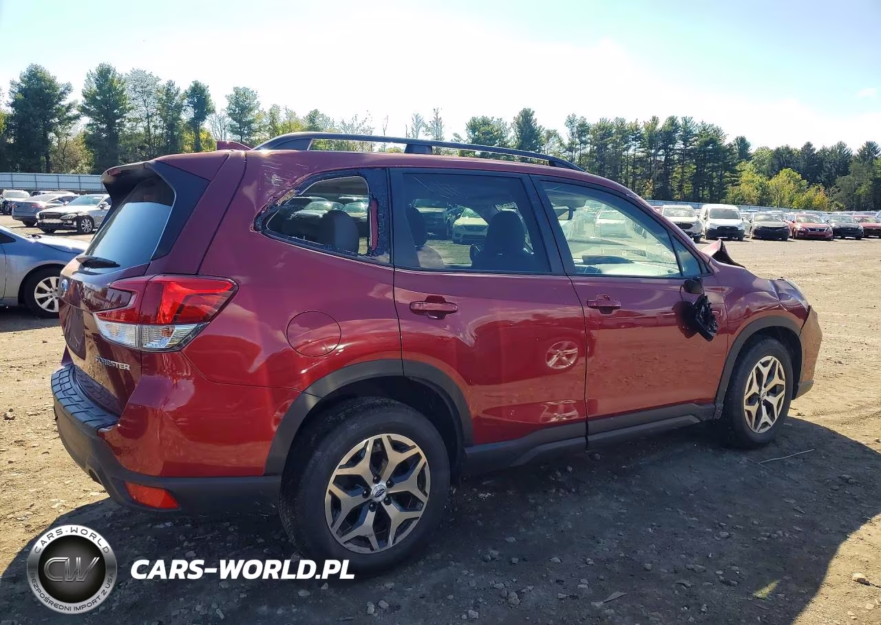 2020 Subaru Forester Premium VIN:JF2SKAJC5LH483557 - 3