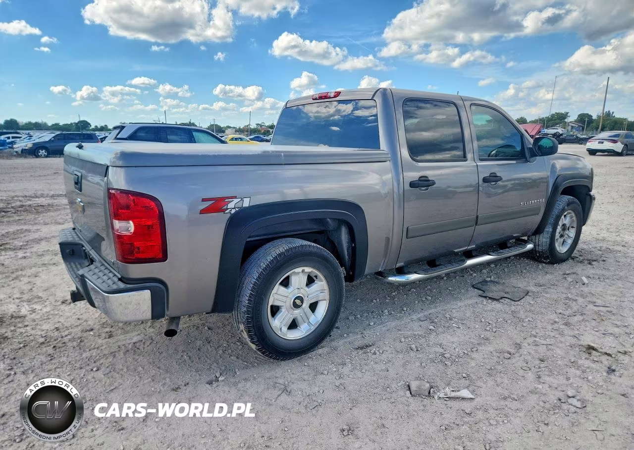 2007 Chevrolet Silverado K1500 Crew Cab VIN:3GCEK13M67G543699 - 3