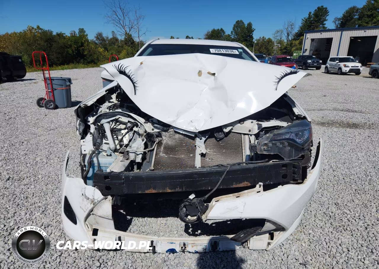 2017 Toyota Corolla Le VIN:2T1BURHE9HC767803 - 5