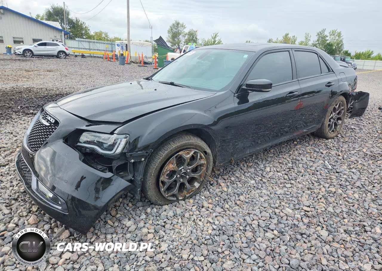 2017 Chrysler 300 S VIN:2C3CCAGG2HH651221 - 1
