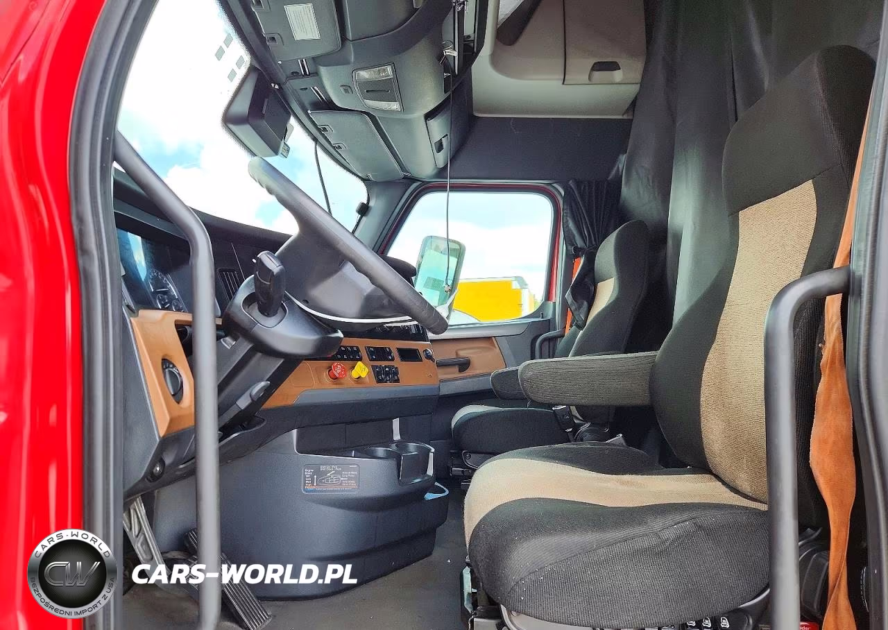 2020 Freightliner Cascadia 126 Semi Truck VIN:3AKJHHDR1LSLJ8066 - 7