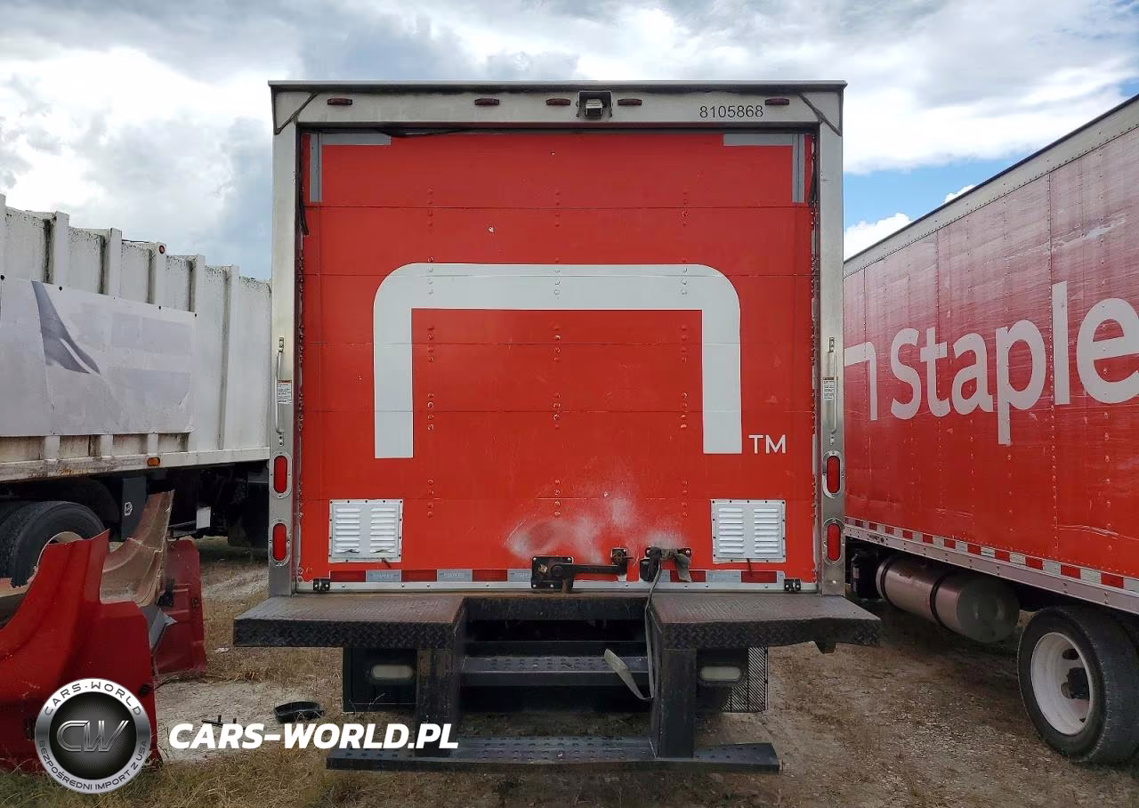 2018 Hino 195 Box Truck VIN:JHHSDM2H4JK006183 - 11