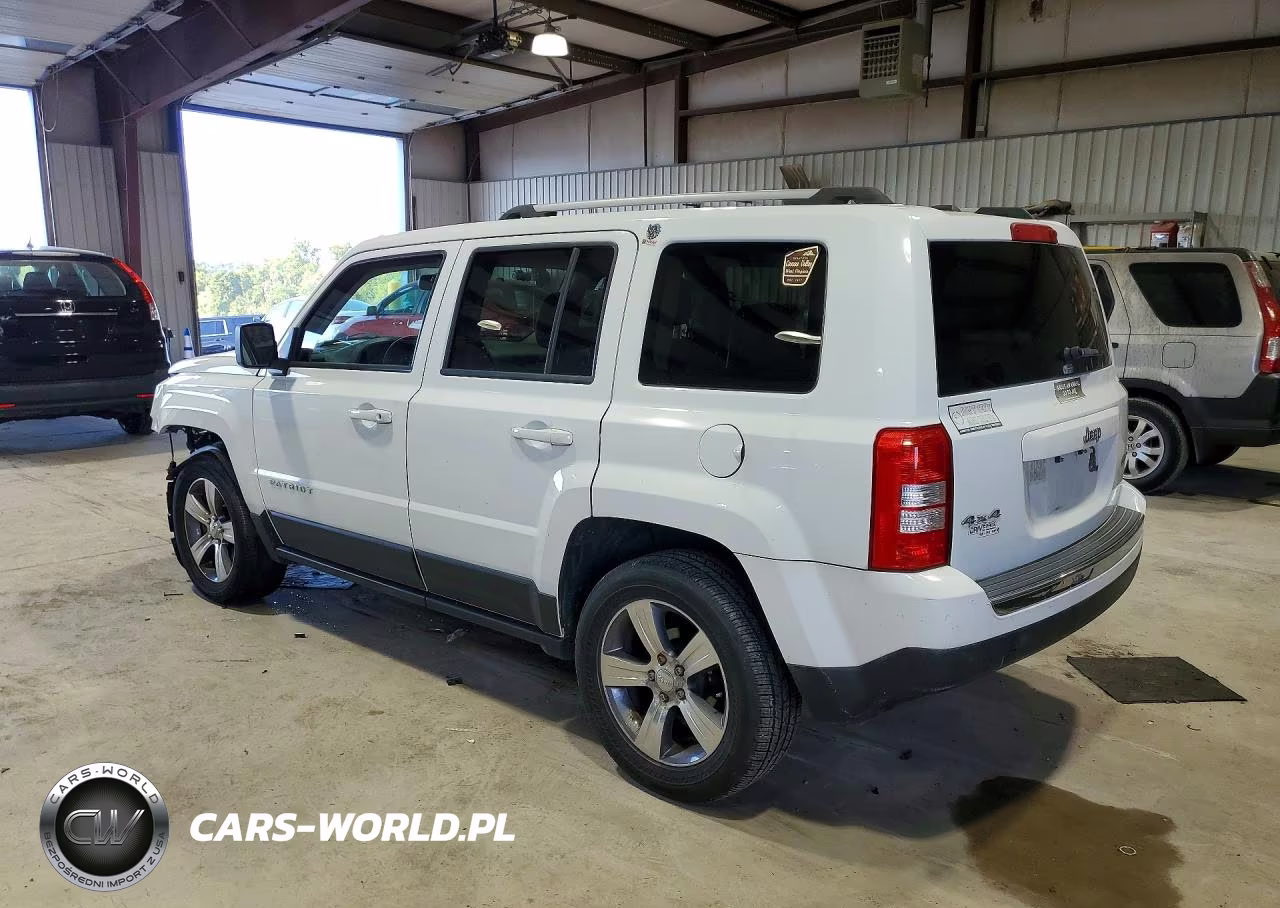 2016 Jeep Patriot Latitude VIN:1C4NJRFB7GD696679 - 2