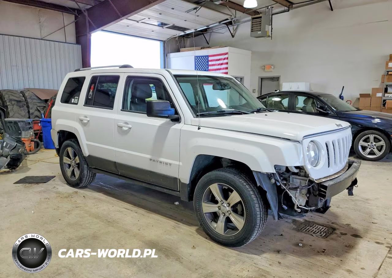 2016 Jeep Patriot Latitude VIN:1C4NJRFB7GD696679 - 4
