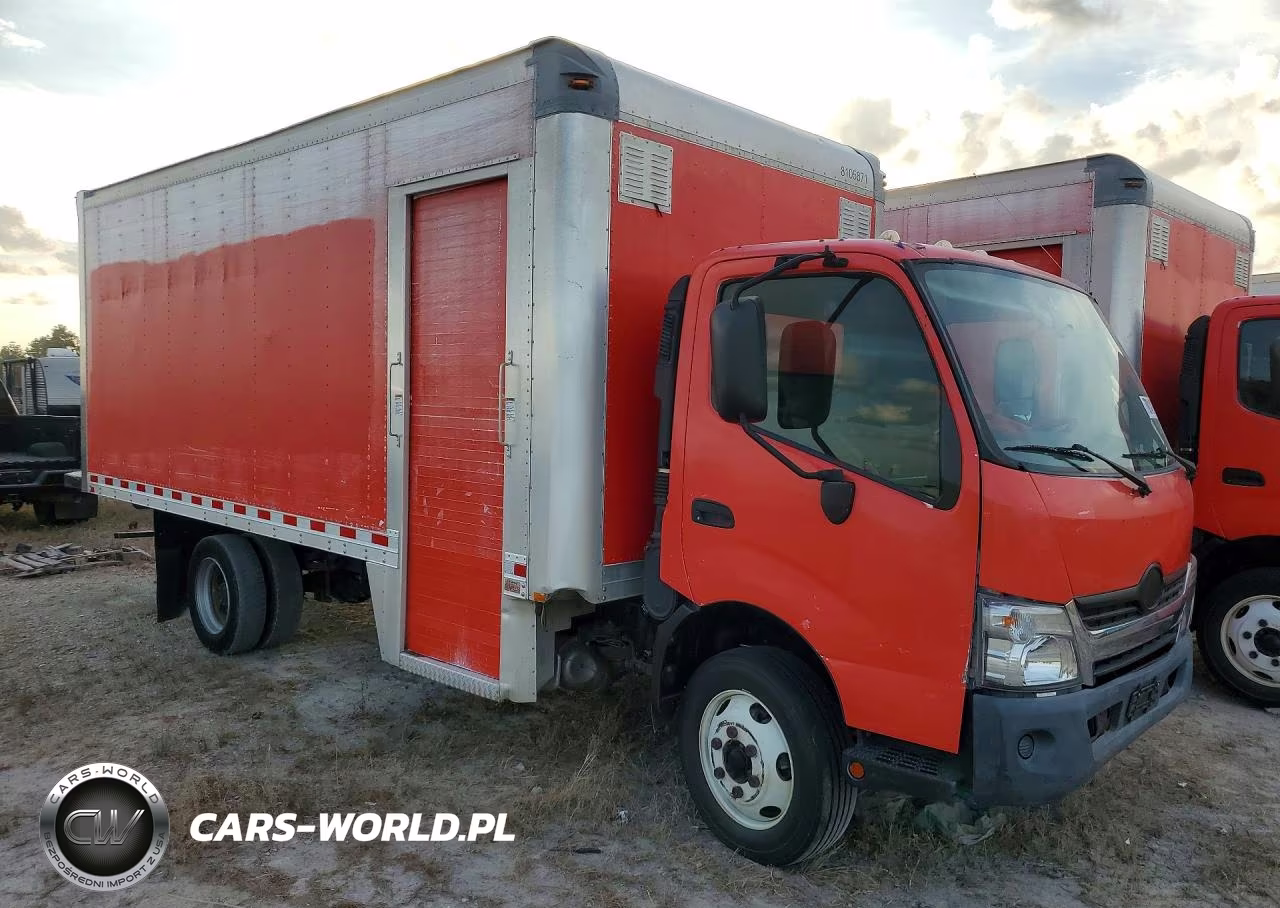 2018 Hino 195 Box Truck VIN:JHHSDM2H5JK006189 - 4