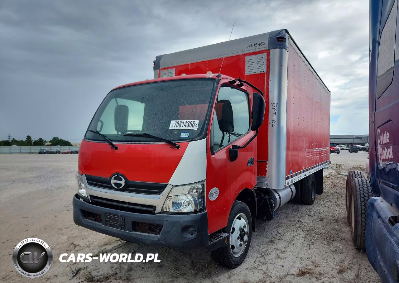 2018 Hino 195 Box Truck