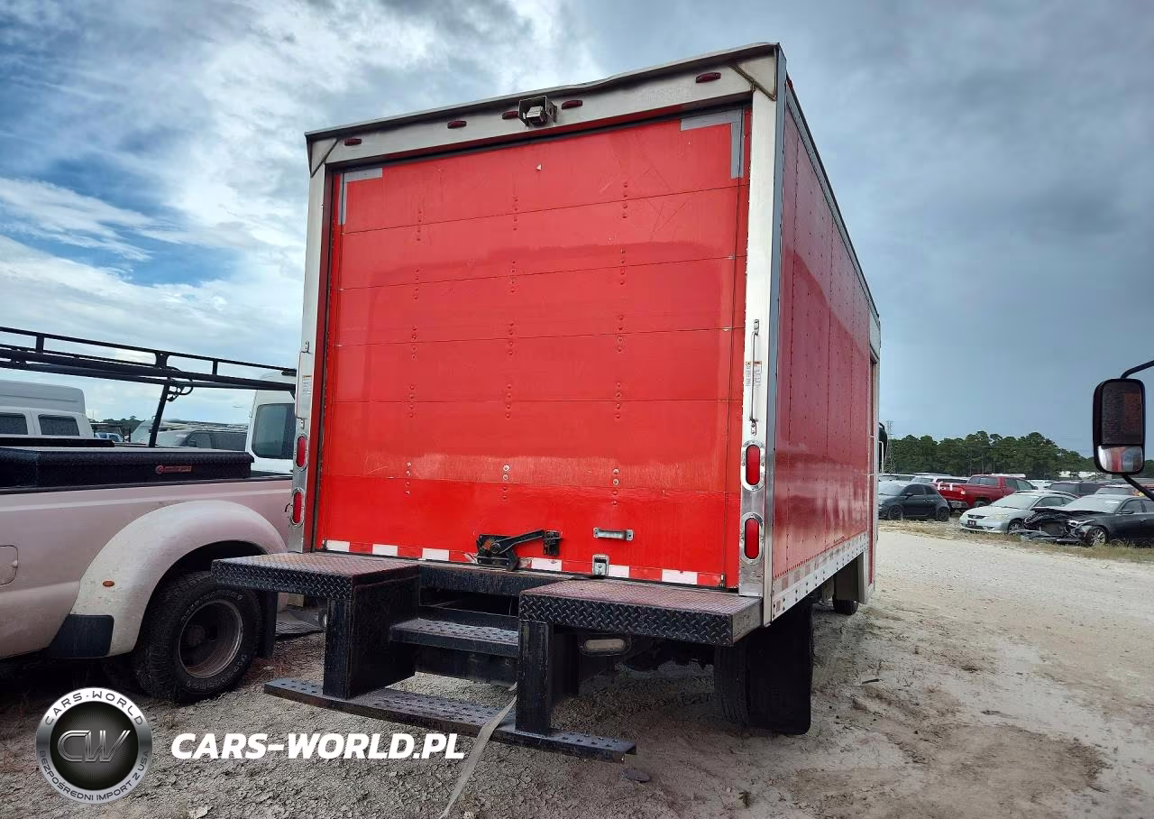2018 Hino 195 Box Truck VIN:JHHSDM2H4JK006233 - 3