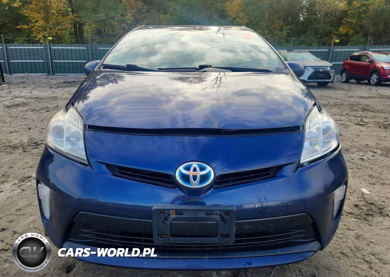 2013 Toyota Prius Two VIN:JTDKN3DU1D1676000 - 5