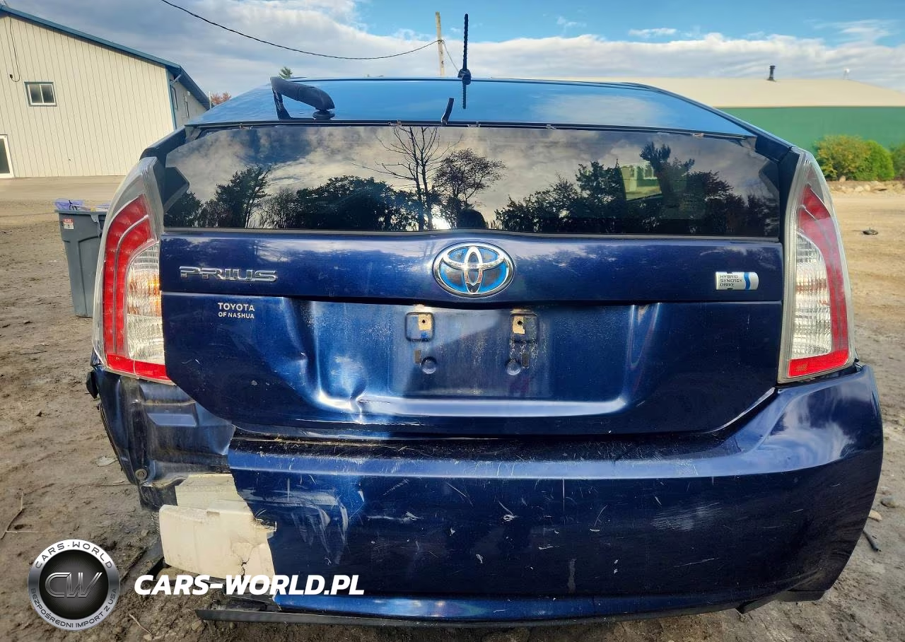 2013 Toyota Prius Two VIN:JTDKN3DU1D1676000 - 6
