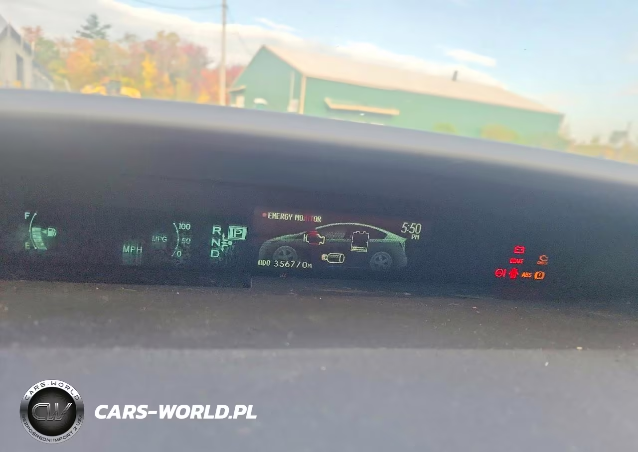 2013 Toyota Prius Two VIN:JTDKN3DU1D1676000 - 9