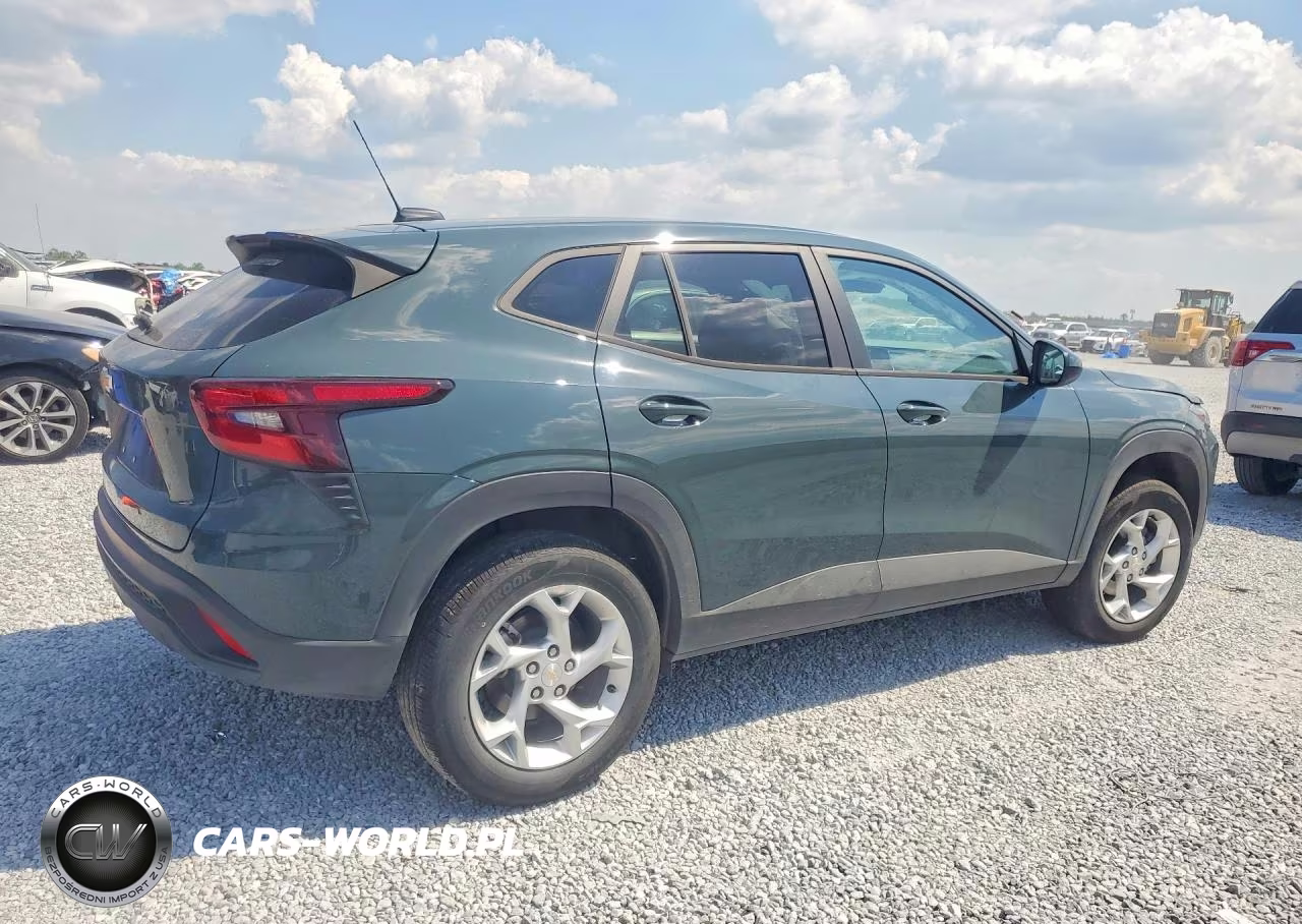 2025 Chevrolet Trax Ls VIN:KL77LFEP9SC274858 - 3