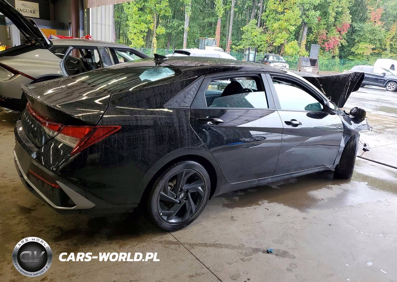 2026 Hyundai Elantra Sel Sport VIN:KMHLM4DG9TU234159 - 3