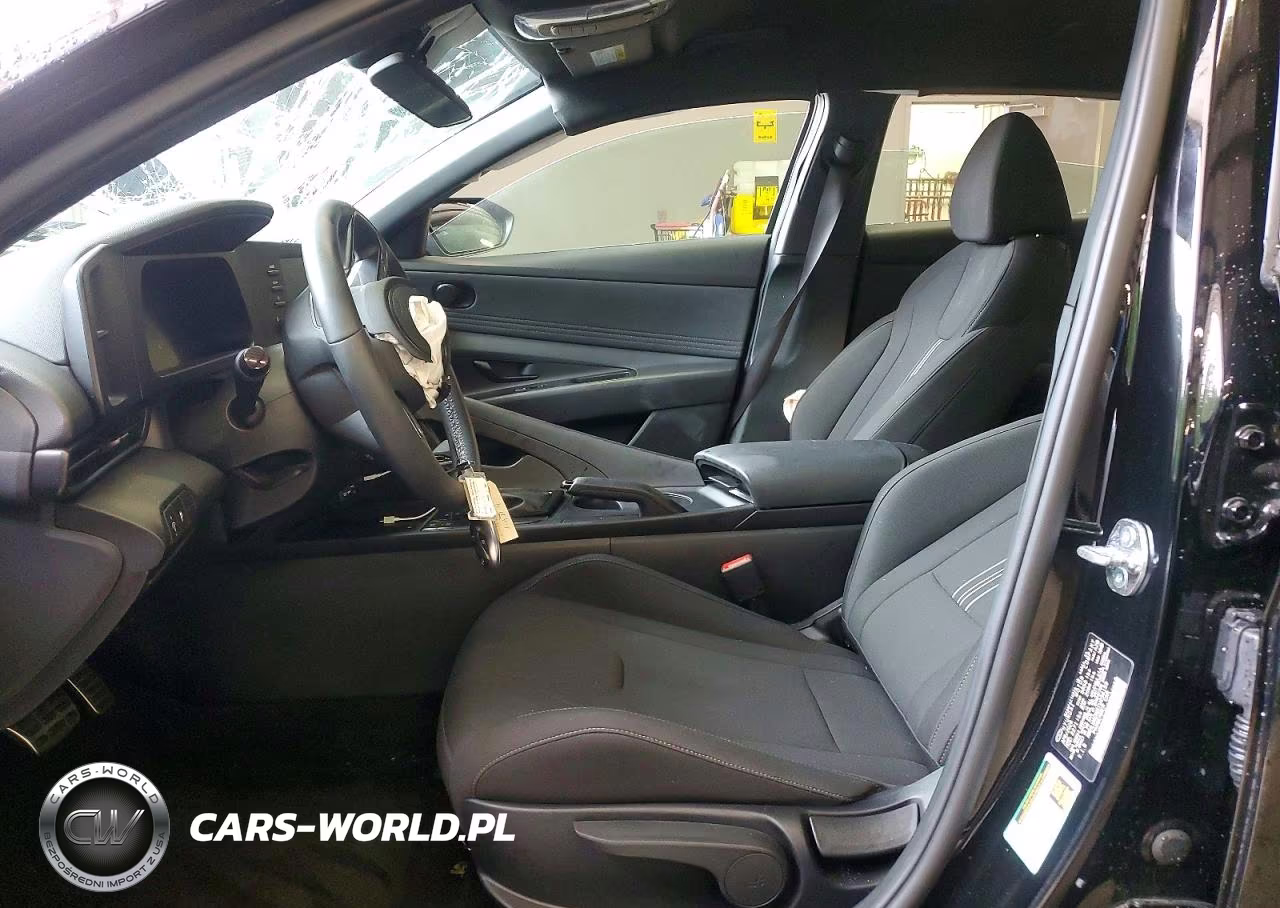 2026 Hyundai Elantra Sel Sport VIN:KMHLM4DG9TU234159 - 7