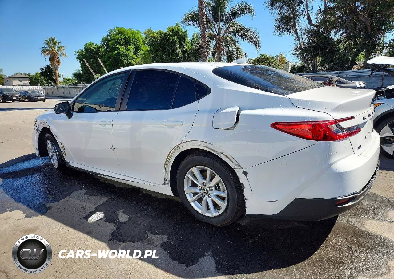 2025 Toyota Camry Le VIN:4T1DAACK3SU644438 - 2